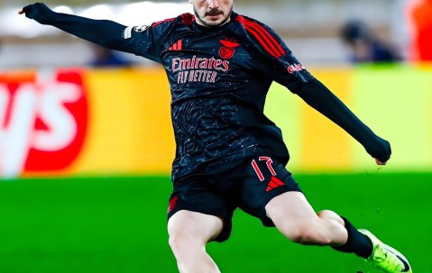 国际比赛日费耶诺德调整名单以备中超，回应争议环节打磨，质疑声仍在，球队文化再被提及的简单介绍-九游体育app